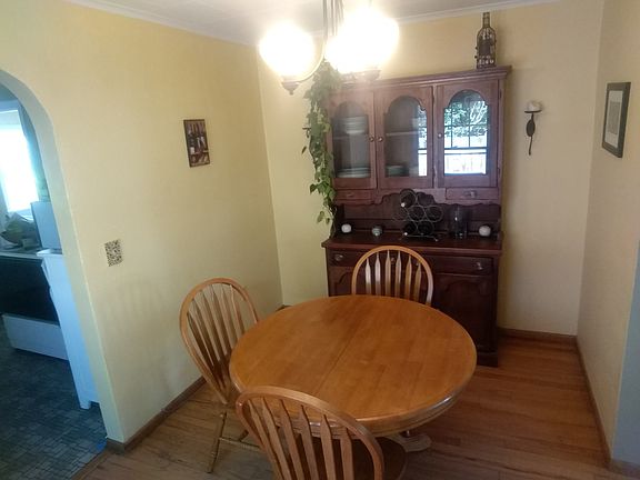 5th image of 123 Orchard St