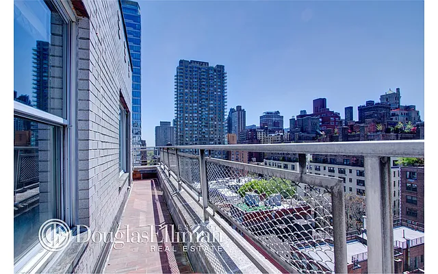 Sold by Douglas Elliman | media 25