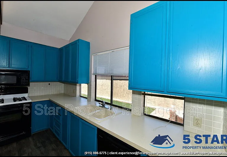 3212 Canyon Point Ln — Photo 18