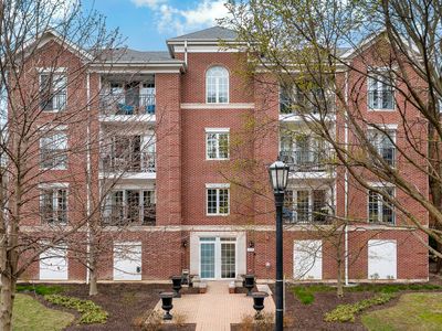 2536 McDaniel Ave #201, Evanston, IL, 60201