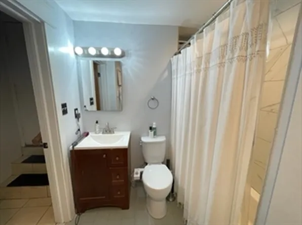 26 Irving St APT 1, Boston, MA 02114