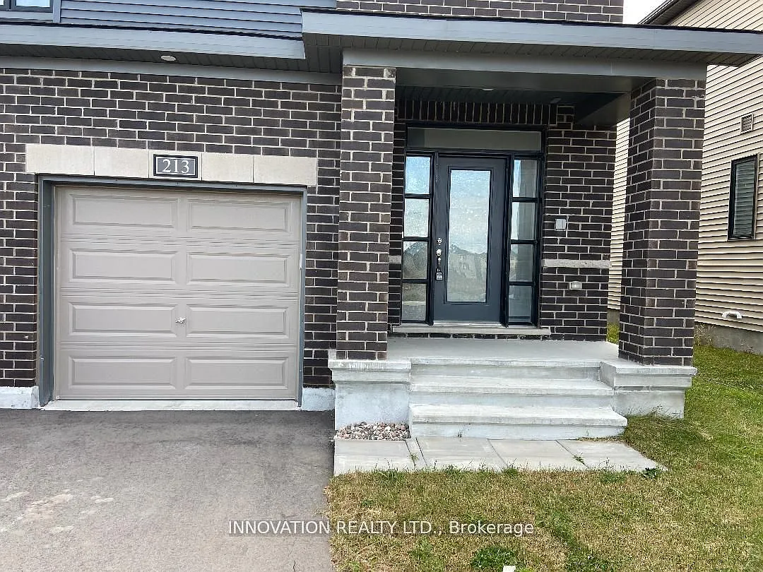 4 bed, $2,900 — Photo 2