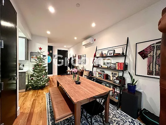 Rented by GROOME REALTY LLC | media 22