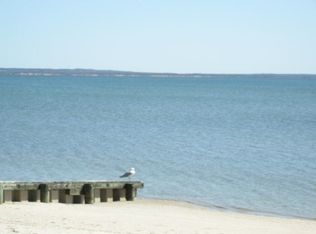 285 Riley Ave, Mattituck, NY 11952