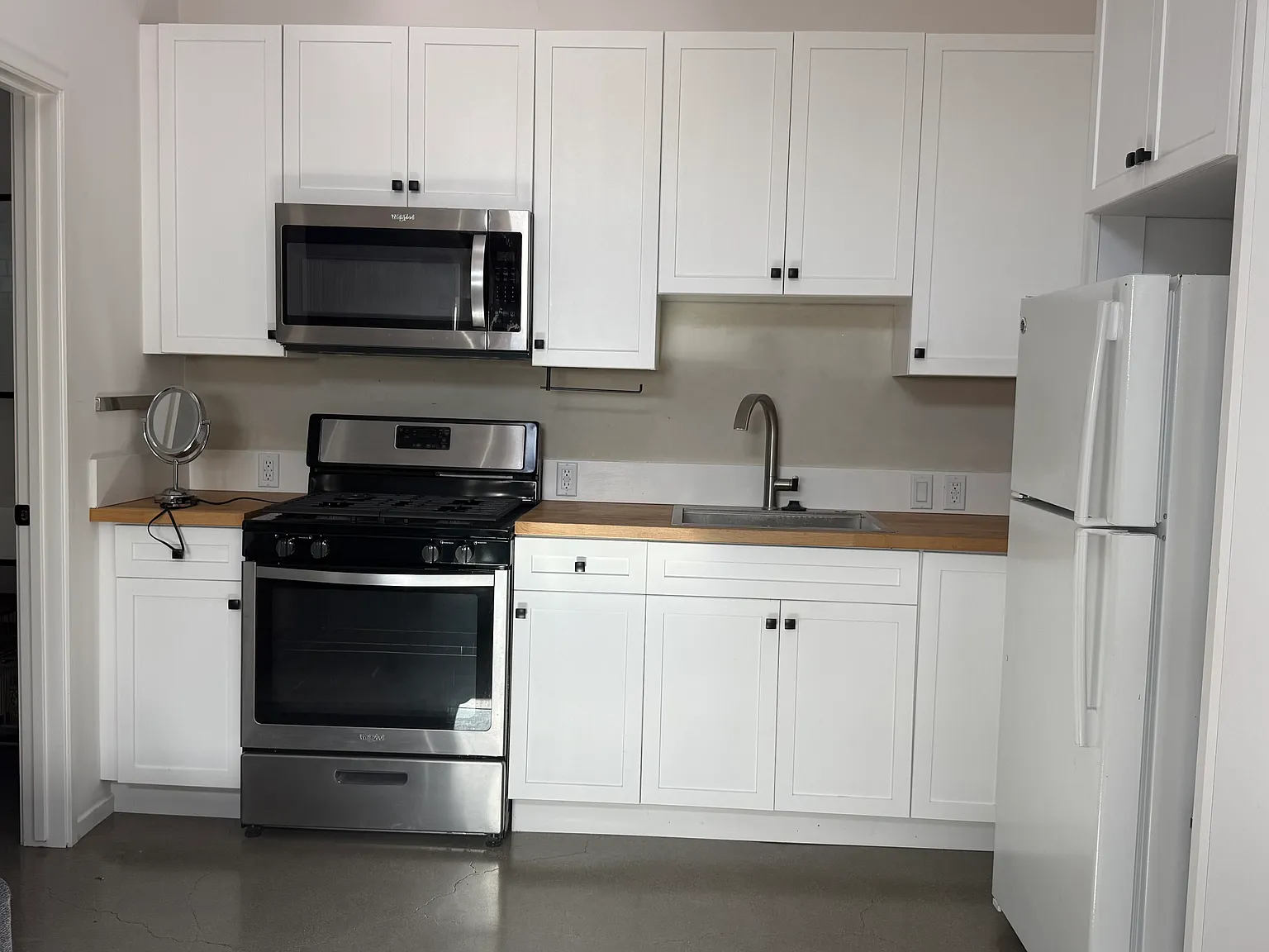 Toolen Pl, Pasadena — Photo 1