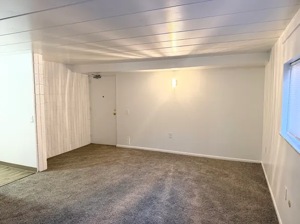 646 Grandview Ave #203, Pittsburgh, PA 15202
