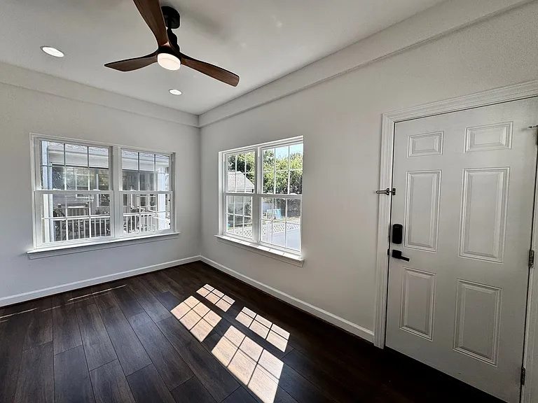1123 W Ocean View Ave — Photo 26