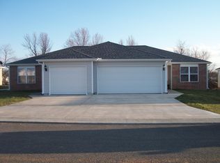 900 Neosho Heights Cir, Neosho, MO 64850