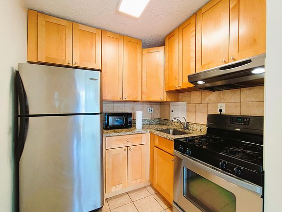 5th image of 1225 Martha Custis Dr APT 805