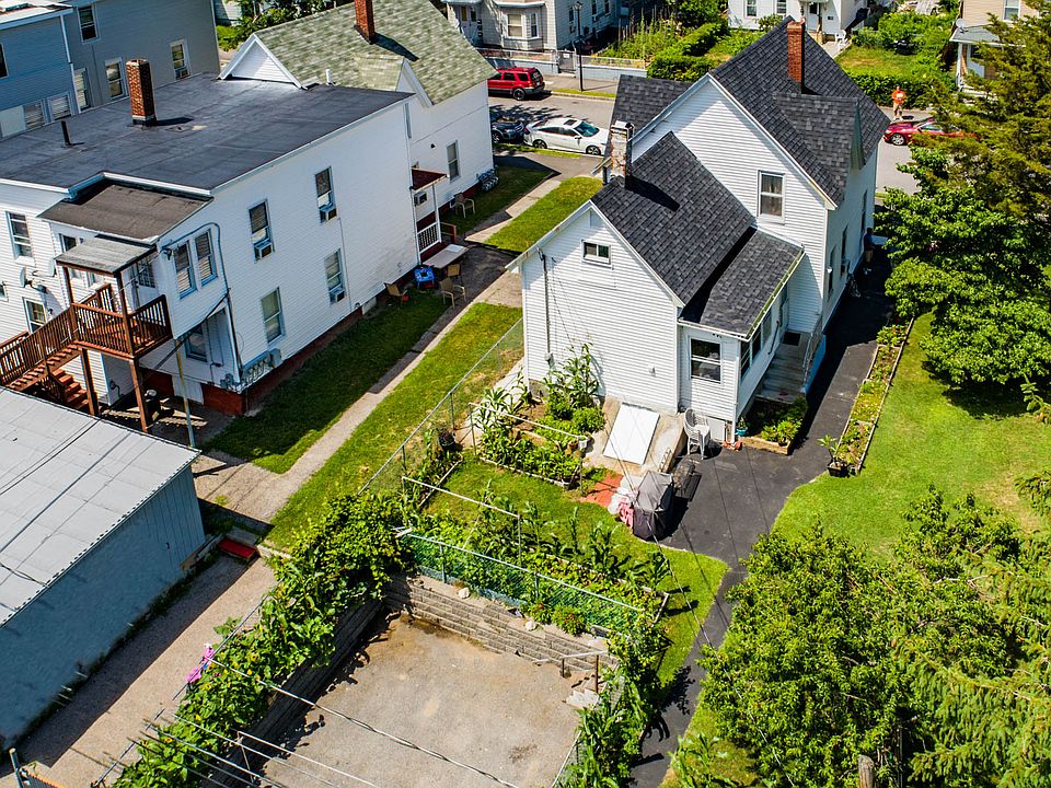 2nd image of 355 Auburn St