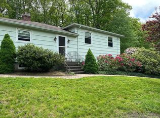 44 Oakridge Rd, Holden, MA 01520