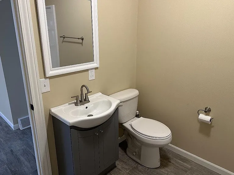 4050 Old King Rd #B — Photo 27