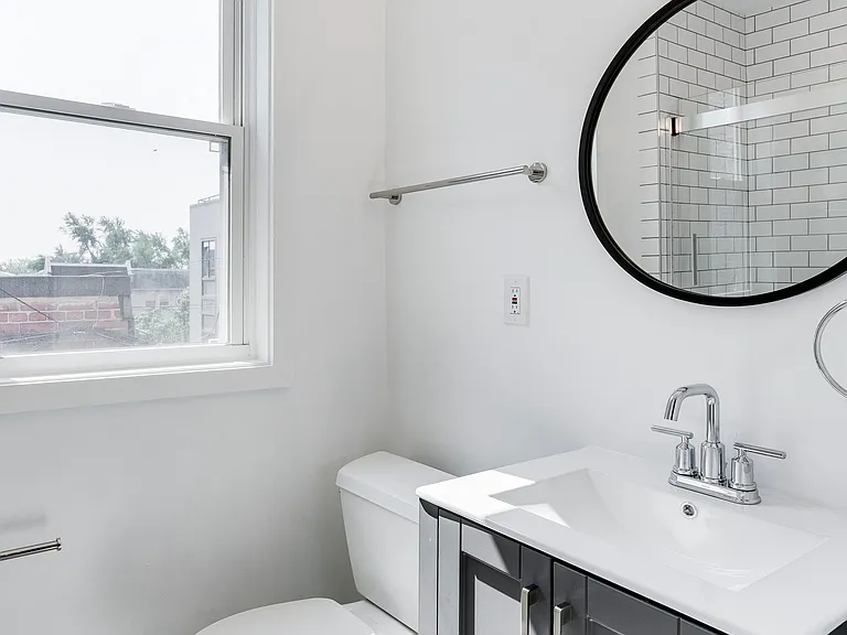 710 Columbia Rd NW #A — Photo 17