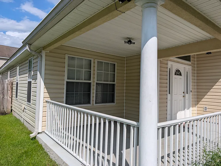 3327 Golden Rain Dr — Photo 20