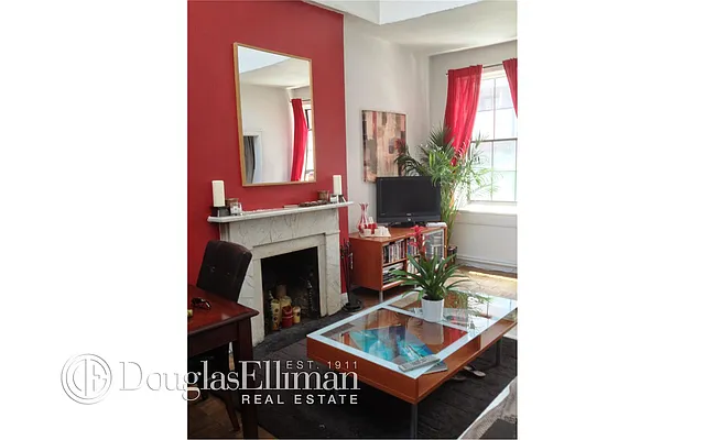 Rented by Douglas Elliman | media 14