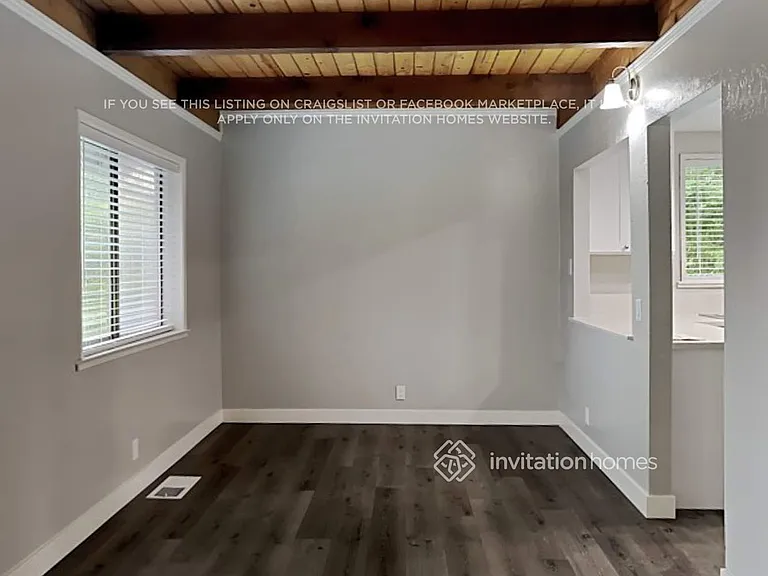 2927 Alhambra Dr — Photo 7