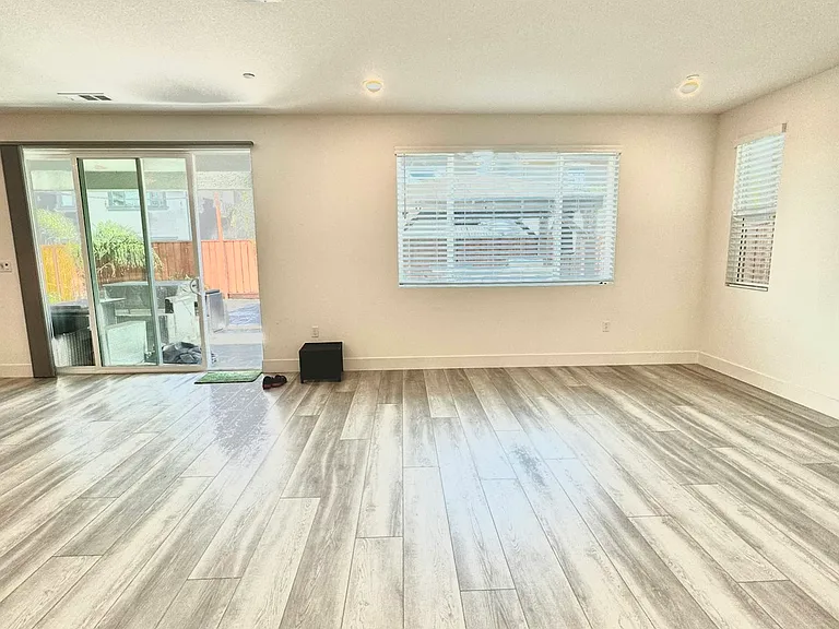 5445 Guenoc Valley Ln — Photo 4