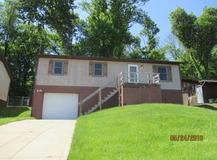 1042 Meadowview Ave, Lancaster, OH 43130