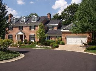 1S770 Country Club Ln, Wheaton, IL 60189