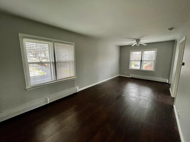 62 Madison Ct #4 — Photo 5