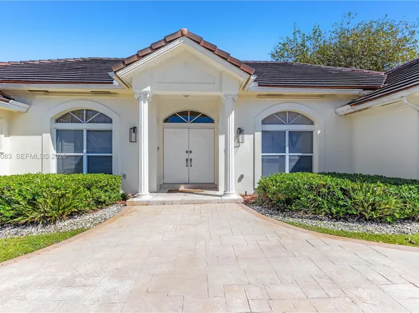 5253 NW 94th Doral Pl, Miami, FL 33178