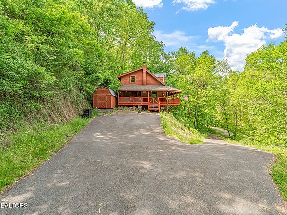 5th image of 1111 Rocky Top Ridge Way