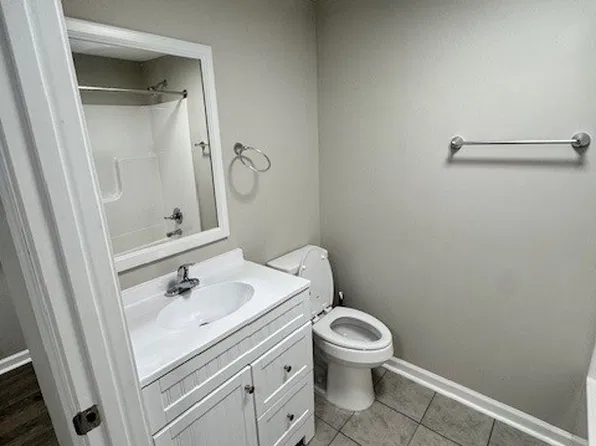 6263 Washington St, La Grange, NC 28551