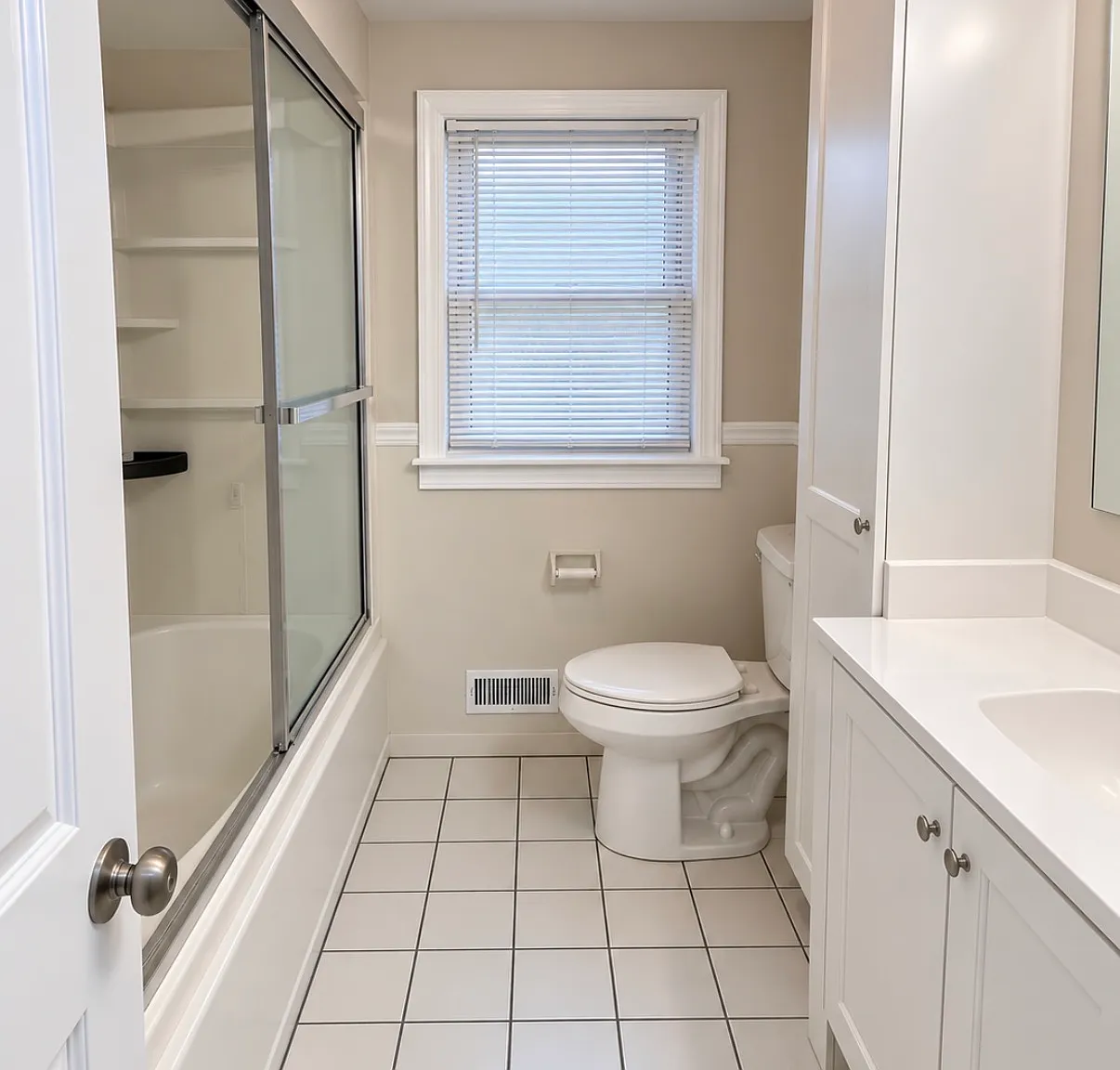 3 bed, 1600 sqft, $3,400 — Photo 4