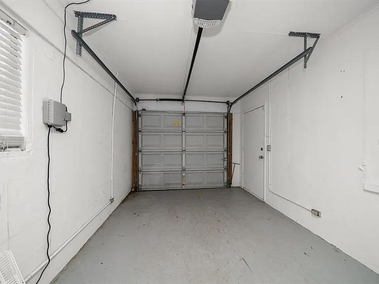 3920 W Barcelona St — Photo 21