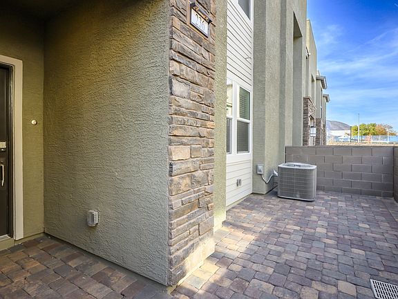5th image of 236 Oliver Peak Ave