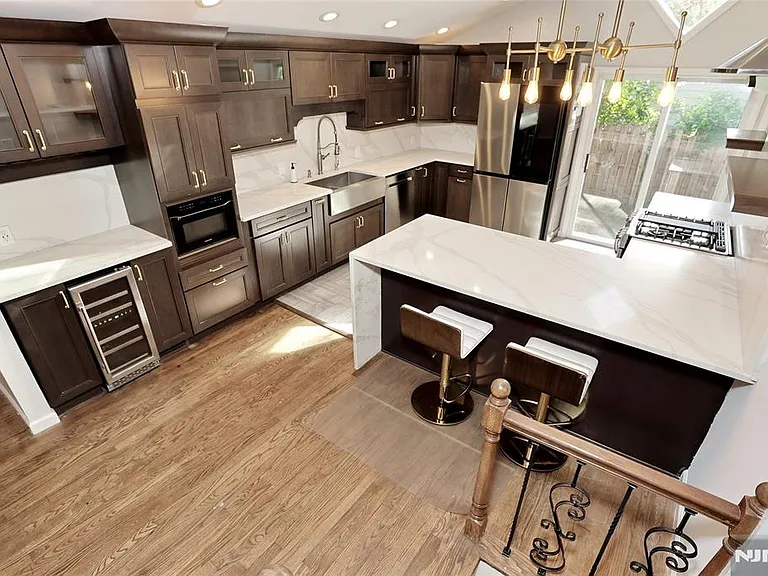 69 Pittis Ave — Photo 15