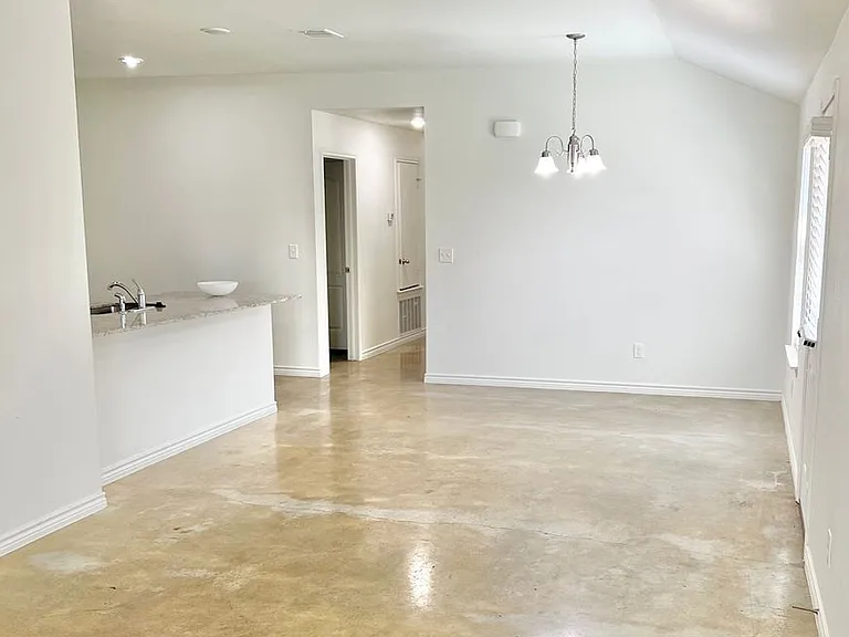 6013 Amelia Earhart Blvd #A — Photo 3