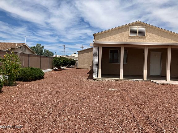 4th image of 2930 Palisades Dr
