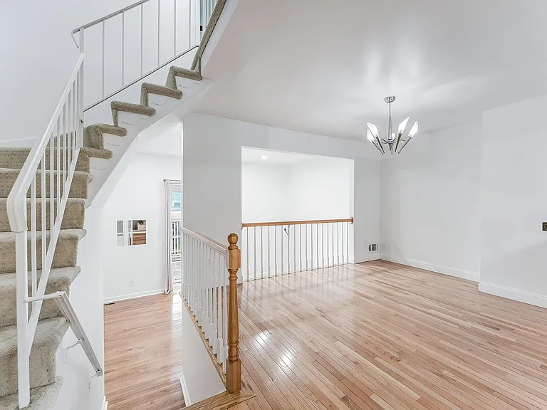 2331 Harleyford Ct — Photo 13