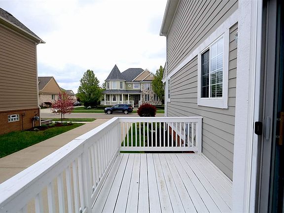 3rd image of 49467 Golden Park Dr