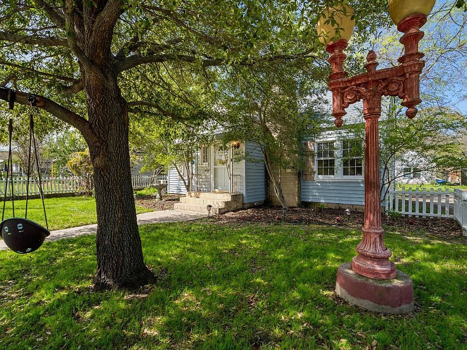 117 N Lamar St, Weatherford, TX 76086 Zillow