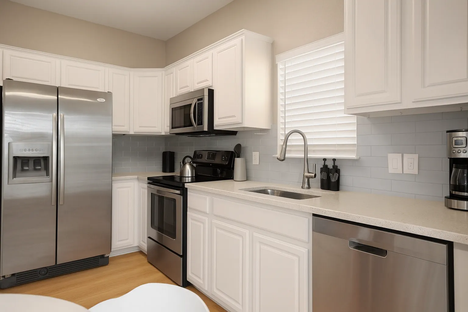 2 bed, 964 sqft, $1,995 — Photo 1