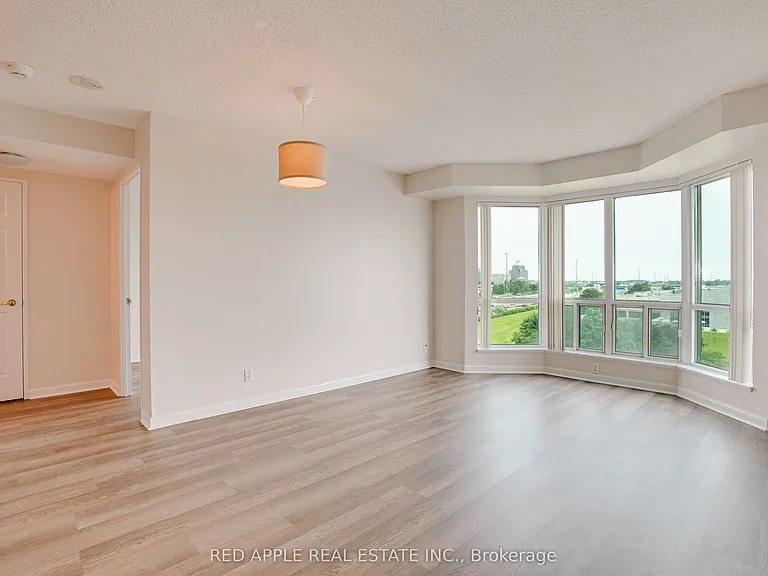 11 Lee Centre Dr #707 — Photo 8