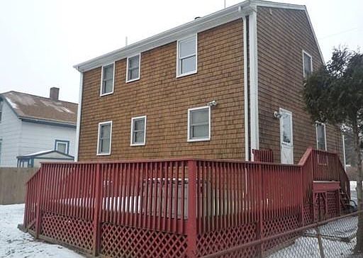 2nd image of 861 Oak Grove Ave