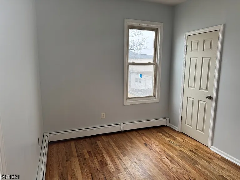 590 Hawthorne Ave #1 — Photo 10