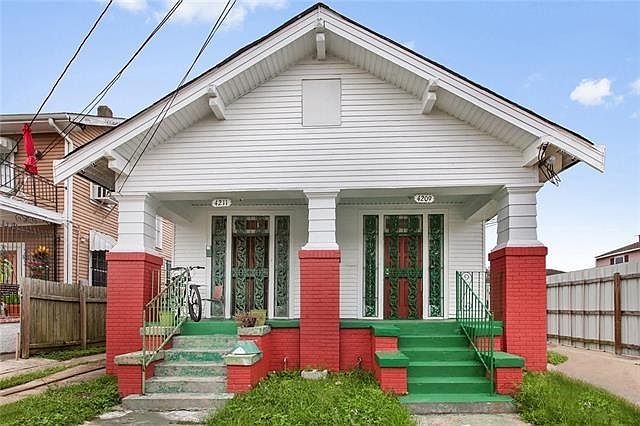 1st image of 4209 S Prieur St