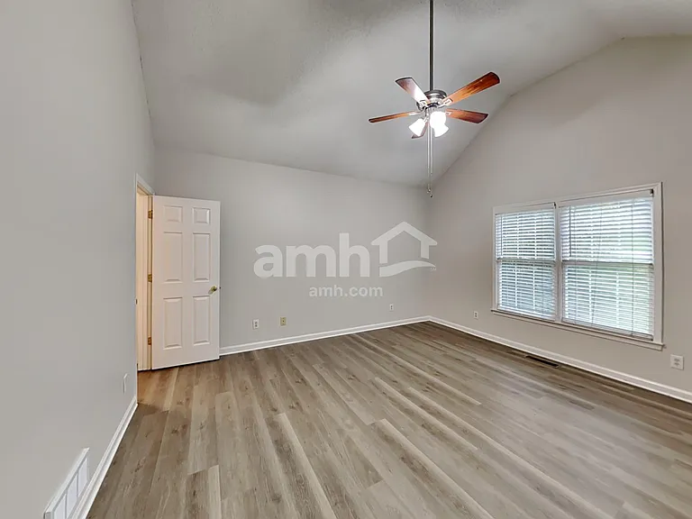 321 Winchester Way — Photo 10