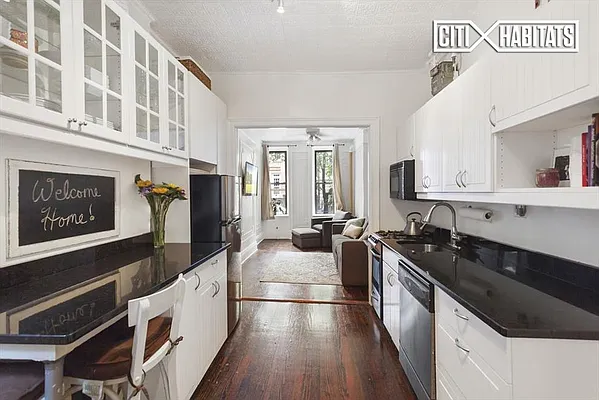 Sold by Citi Habitats | media 11