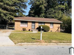 6120 Hillandale Dr, College Park, GA 30349