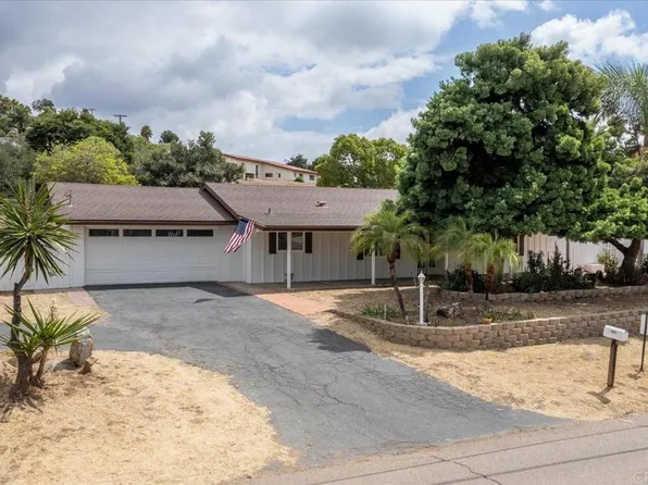1654 York Dr, Vista, CA 92084
