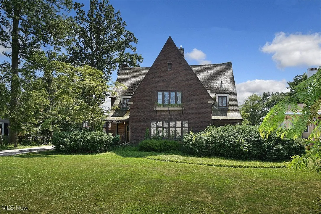 18129 W Clifton Rd photo 1