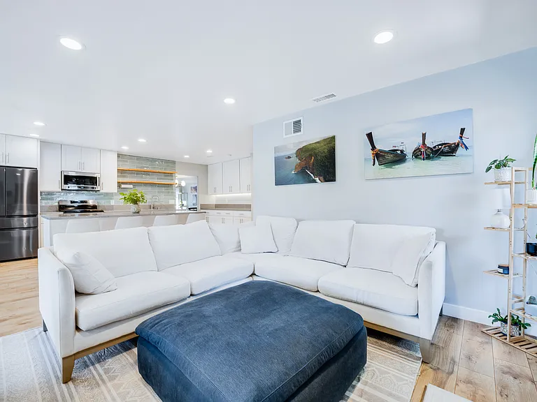 530 Kirtright St — Photo 14