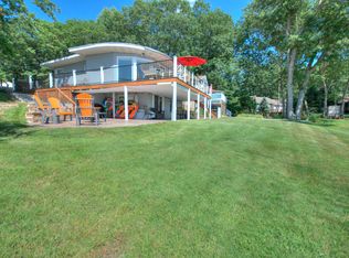 2649 E White Lake Dr, Twin Lake, MI 49457