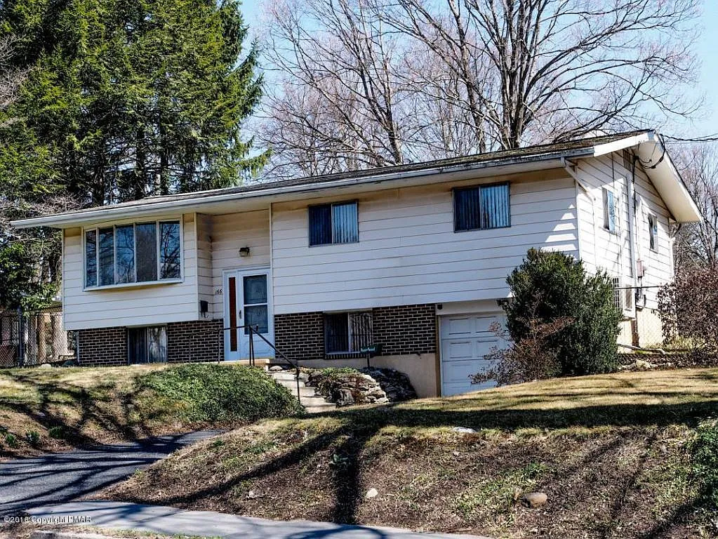 166 Lackawanna Ave photo 1