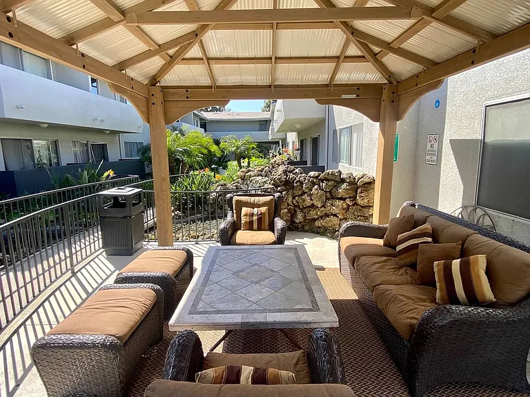 Tustin Palms Apartment Homes — Photo 65